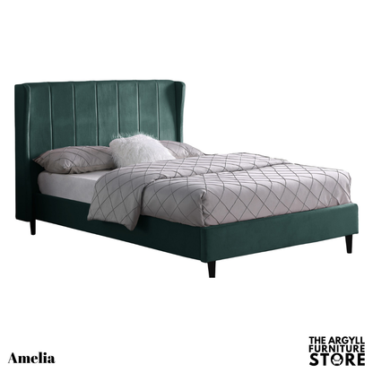 Amelia Bed
