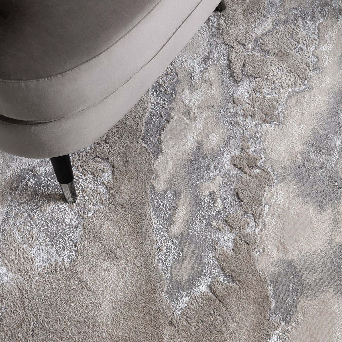 Aurora Cloud Metalic Rug