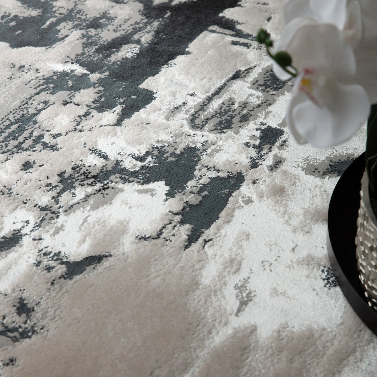 Aurora Galaxy Metallic Gold Rug
