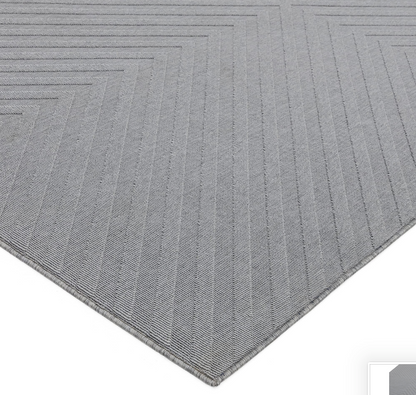 Antibes Light Grey Arrow Indoor/Outdoor Rug AN07